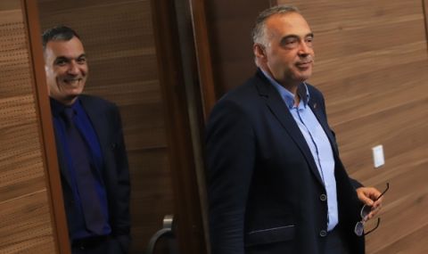 Антон Кутев: Има страх от Пеевски 2 https://netnews.bg/wp-content/uploads/2020/12/d0b0d0bdd182d0bed0bd-d0bad183d182d0b5d0b2-d0b8d0bcd0b0-d181d182d180d0b0d185-d0bed182-d0bfd0b5d0b5d0b2d181d0bad0b8.jpg d0b0d0bdd182d0bed0bd d0bad183d182d0b5d0b2 d0b8d0bcd0b0 d181d182d180d0b0d185 d0bed182 d0bfd0b5d0b5d0b2d181d0bad0b8 https://netnews.bg/wp-content/uploads/2020/12/d0b0d0bdd182d0bed0bd-d0bad183d182d0b5d0b2-d0b8d0bcd0b0-d181d182d180d0b0d185-d0bed182-d0bfd0b5d0b5d0b2d181d0bad0b8.jpg