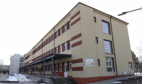 Свършват COVID-леглата в Кюстендил 2 https://netnews.bg/wp-content/uploads/2021/03/d181d0b2d18ad180d188d0b2d0b0d182-covid-d0bbd0b5d0b3d0bbd0b0d182d0b0-d0b2-d0bad18ed181d182d0b5d0bdd0b4d0b8d0bb.jpg d181d0b2d18ad180d188d0b2d0b0d182 covid d0bbd0b5d0b3d0bbd0b0d182d0b0 d0b2 d0bad18ed181d182d0b5d0bdd0b4d0b8d0bb https://netnews.bg/wp-content/uploads/2021/03/d181d0b2d18ad180d188d0b2d0b0d182-covid-d0bbd0b5d0b3d0bbd0b0d182d0b0-d0b2-d0bad18ed181d182d0b5d0bdd0b4d0b8d0bb.jpg