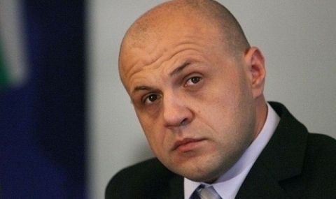 Дончев: Чух че Планът е корупционен. Не дават и ред алтернатива 5 https://netnews.bg/wp-content/uploads/2021/05/d0b4d0bed0bdd187d0b5d0b2-d187d183d185-d187d0b5-d0bfd0bbd0b0d0bdd18ad182-d0b5-d0bad0bed180d183d0bfd186d0b8d0bed0bdd0b5d0bd-d0bdd0b5.jpg d0b4d0bed0bdd187d0b5d0b2 d187d183d185 d187d0b5 d0bfd0bbd0b0d0bdd18ad182 d0b5 d0bad0bed180d183d0bfd186d0b8d0bed0bdd0b5d0bd d0bdd0b5 https://netnews.bg/wp-content/uploads/2021/05/d0b4d0bed0bdd187d0b5d0b2-d187d183d185-d187d0b5-d0bfd0bbd0b0d0bdd18ad182-d0b5-d0bad0bed180d183d0bfd186d0b8d0bed0bdd0b5d0bd-d0bdd0b5.jpg