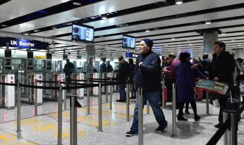"Хийтроу" отваря терминал за пътници от рискови страни 5 https://netnews.bg/wp-content/uploads/2021/05/d185d0b8d0b9d182d180d0bed183-d0bed182d0b2d0b0d180d18f-d182d0b5d180d0bcd0b8d0bdd0b0d0bb-d0b7d0b0-d0bfd18ad182d0bdd0b8d186d0b8-d0bed182.jpg d185d0b8d0b9d182d180d0bed183 d0bed182d0b2d0b0d180d18f d182d0b5d180d0bcd0b8d0bdd0b0d0bb d0b7d0b0 d0bfd18ad182d0bdd0b8d186d0b8 d0bed182 https://netnews.bg/wp-content/uploads/2021/05/d185d0b8d0b9d182d180d0bed183-d0bed182d0b2d0b0d180d18f-d182d0b5d180d0bcd0b8d0bdd0b0d0bb-d0b7d0b0-d0bfd18ad182d0bdd0b8d186d0b8-d0bed182.jpg