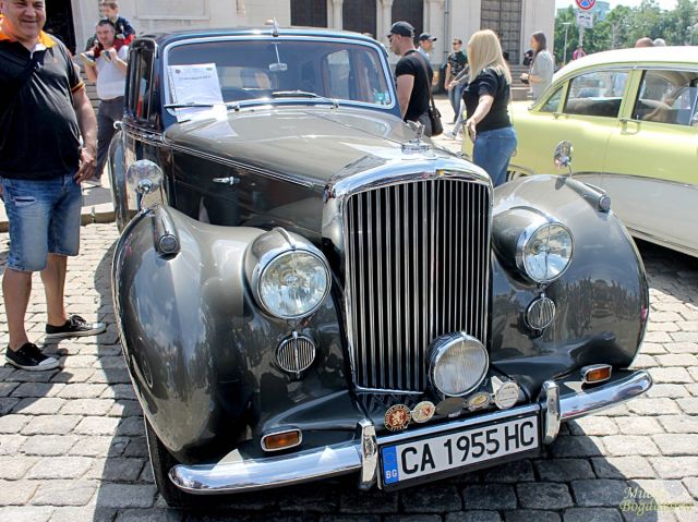 Над 350 невероятни автомобила в центъра на София (СНИМКИ) 19 https://netnews.bg/wp-content/uploads/2021/06/d0bdd0b0d0b4-350-d0bdd0b5d0b2d0b5d180d0bed18fd182d0bdd0b8-d0b0d0b2d182d0bed0bcd0bed0b1d0b8d0bbd0b0-d0b2-d186d0b5d0bdd182d18ad180d0b0.jpg d0bdd0b0d0b4 350 d0bdd0b5d0b2d0b5d180d0bed18fd182d0bdd0b8 d0b0d0b2d182d0bed0bcd0bed0b1d0b8d0bbd0b0 d0b2 d186d0b5d0bdd182d18ad180d0b0 17 https://netnews.bg/wp-content/uploads/2021/06/d0bdd0b0d0b4-350-d0bdd0b5d0b2d0b5d180d0bed18fd182d0bdd0b8-d0b0d0b2d182d0bed0bcd0bed0b1d0b8d0bbd0b0-d0b2-d186d0b5d0bdd182d18ad180d0b0.jpg