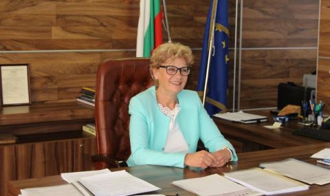 Предстоят още разкрития за случващото се в „Автомагистрали“ и АПИ 2 https://netnews.bg/wp-content/uploads/2021/06/d0bfd180d0b5d0b4d181d182d0bed18fd182-d0bed189d0b5-d180d0b0d0b7d0bad180d0b8d182d0b8d18f-d0b7d0b0-d181d0bbd183d187d0b2d0b0d189d0bed182.jpg d0bfd180d0b5d0b4d181d182d0bed18fd182 d0bed189d0b5 d180d0b0d0b7d0bad180d0b8d182d0b8d18f d0b7d0b0 d181d0bbd183d187d0b2d0b0d189d0bed182 https://netnews.bg/wp-content/uploads/2021/06/d0bfd180d0b5d0b4d181d182d0bed18fd182-d0bed189d0b5-d180d0b0d0b7d0bad180d0b8d182d0b8d18f-d0b7d0b0-d181d0bbd183d187d0b2d0b0d189d0bed182.jpg