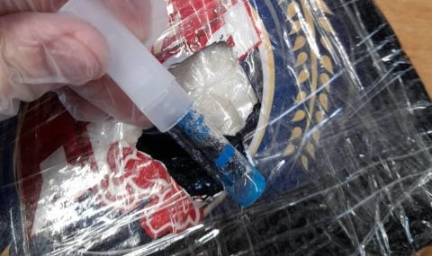Част от кокаина на Шевкена се оказа ... хума 5 https://netnews.bg/wp-content/uploads/2021/06/d187d0b0d181d182-d0bed182-d0bad0bed0bad0b0d0b8d0bdd0b0-d0bdd0b0-d188d0b5d0b2d0bad0b5d0bdd0b0-d181d0b5-d0bed0bad0b0d0b7d0b0-d185d183.jpg d187d0b0d181d182 d0bed182 d0bad0bed0bad0b0d0b8d0bdd0b0 d0bdd0b0 d188d0b5d0b2d0bad0b5d0bdd0b0 d181d0b5 d0bed0bad0b0d0b7d0b0 d185d183 https://netnews.bg/wp-content/uploads/2021/06/d187d0b0d181d182-d0bed182-d0bad0bed0bad0b0d0b8d0bdd0b0-d0bdd0b0-d188d0b5d0b2d0bad0b5d0bdd0b0-d181d0b5-d0bed0bad0b0d0b7d0b0-d185d183.jpg