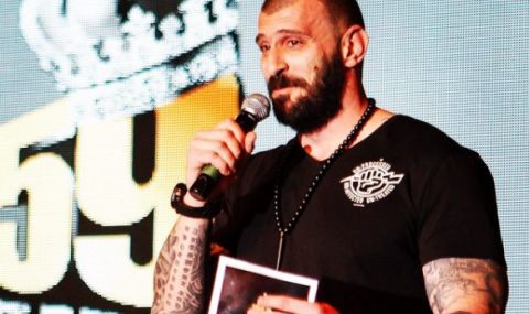 Емо Каменов изригна срещу Павел и Венци Венц (ВИДЕО) 6 https://netnews.bg/wp-content/uploads/2021/07/d0b5d0bcd0be-d0bad0b0d0bcd0b5d0bdd0bed0b2-d0b8d0b7d180d0b8d0b3d0bdd0b0-d181d180d0b5d189d183-d0bfd0b0d0b2d0b5d0bb-d0b8-d0b2d0b5d0bdd186.jpg d0b5d0bcd0be d0bad0b0d0bcd0b5d0bdd0bed0b2 d0b8d0b7d180d0b8d0b3d0bdd0b0 d181d180d0b5d189d183 d0bfd0b0d0b2d0b5d0bb d0b8 d0b2d0b5d0bdd186 https://netnews.bg/wp-content/uploads/2021/07/d0b5d0bcd0be-d0bad0b0d0bcd0b5d0bdd0bed0b2-d0b8d0b7d180d0b8d0b3d0bdd0b0-d181d180d0b5d189d183-d0bfd0b0d0b2d0b5d0bb-d0b8-d0b2d0b5d0bdd186.jpg