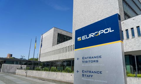Косово започва работа директно с Европол 5 https://netnews.bg/wp-content/uploads/2021/09/d0bad0bed181d0bed0b2d0be-d0b7d0b0d0bfd0bed187d0b2d0b0-d180d0b0d0b1d0bed182d0b0-d0b4d0b8d180d0b5d0bad182d0bdd0be-d181-d0b5d0b2d180d0be.jpg d0bad0bed181d0bed0b2d0be d0b7d0b0d0bfd0bed187d0b2d0b0 d180d0b0d0b1d0bed182d0b0 d0b4d0b8d180d0b5d0bad182d0bdd0be d181 d0b5d0b2d180d0be https://netnews.bg/wp-content/uploads/2021/09/d0bad0bed181d0bed0b2d0be-d0b7d0b0d0bfd0bed187d0b2d0b0-d180d0b0d0b1d0bed182d0b0-d0b4d0b8d180d0b5d0bad182d0bdd0be-d181-d0b5d0b2d180d0be.jpg
