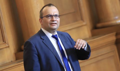Мартин Димитров: Радев трябваше да покани нови, млади хора, хора от протестите 2 https://netnews.bg/wp-content/uploads/2021/09/d0bcd0b0d180d182d0b8d0bd-d0b4d0b8d0bcd0b8d182d180d0bed0b2-d180d0b0d0b4d0b5d0b2-d182d180d18fd0b1d0b2d0b0d188d0b5-d0b4d0b0-d0bfd0bed0ba.jpg d0bcd0b0d180d182d0b8d0bd d0b4d0b8d0bcd0b8d182d180d0bed0b2 d180d0b0d0b4d0b5d0b2 d182d180d18fd0b1d0b2d0b0d188d0b5 d0b4d0b0 d0bfd0bed0ba https://netnews.bg/wp-content/uploads/2021/09/d0bcd0b0d180d182d0b8d0bd-d0b4d0b8d0bcd0b8d182d180d0bed0b2-d180d0b0d0b4d0b5d0b2-d182d180d18fd0b1d0b2d0b0d188d0b5-d0b4d0b0-d0bfd0bed0ba.jpg