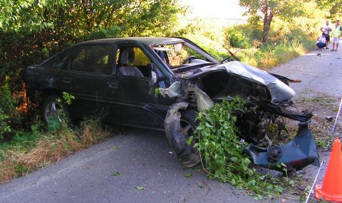 Шофьор се удари в крайпътно дърво и загина 2 https://netnews.bg/wp-content/uploads/2021/10/d188d0bed184d18cd0bed180-d181d0b5-d183d0b4d0b0d180d0b8-d0b2-d0bad180d0b0d0b9d0bfd18ad182d0bdd0be-d0b4d18ad180d0b2d0be-d0b8-d0b7d0b0d0b3.jpg d188d0bed184d18cd0bed180 d181d0b5 d183d0b4d0b0d180d0b8 d0b2 d0bad180d0b0d0b9d0bfd18ad182d0bdd0be d0b4d18ad180d0b2d0be d0b8 d0b7d0b0d0b3 https://netnews.bg/wp-content/uploads/2021/10/d188d0bed184d18cd0bed180-d181d0b5-d183d0b4d0b0d180d0b8-d0b2-d0bad180d0b0d0b9d0bfd18ad182d0bdd0be-d0b4d18ad180d0b2d0be-d0b8-d0b7d0b0d0b3.jpg