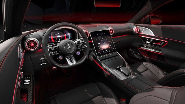 Mercedes представи новия SL с 4х4 и бензинов V8 с 577 конски сили