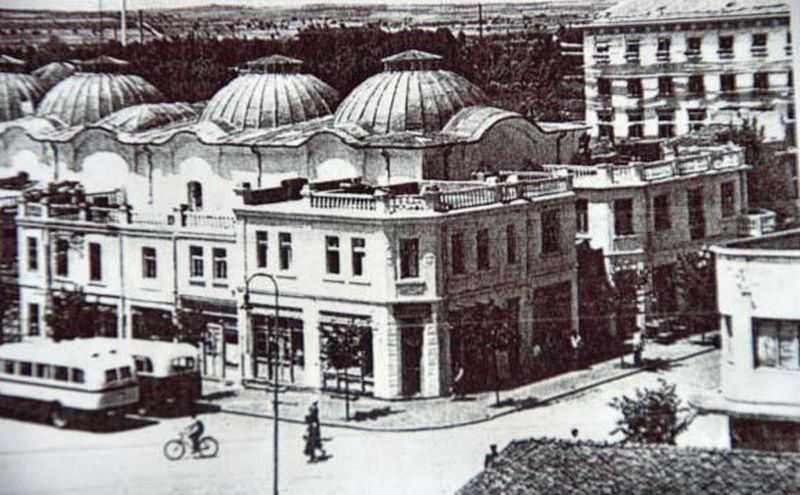 Безистен Ямбол 60 те години https://netnews.bg/wp-content/uploads/2021/11/Безистен-колаж.jpg