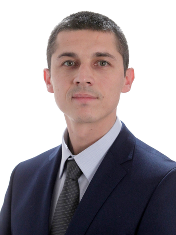 Ямболският депутат от ПП – във връзка с колежката си Лена Бориславова 4 https://netnews.bg/wp-content/uploads/2021/12/М-Иванов-и-Л-Бориславова-1.jpg Мирослав Иванов НС 2 https://netnews.bg/wp-content/uploads/2021/12/М-Иванов-и-Л-Бориславова-1.jpg