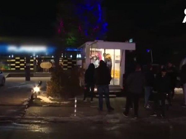 Мерки има, но не се спазват - ресторантите пълни, клубовете си бачкат 5 https://netnews.bg/wp-content/uploads/2022/01/d0bcd0b5d180d0bad0b8-d0b8d0bcd0b0-d0bdd0be-d0bdd0b5-d181d0b5-d181d0bfd0b0d0b7d0b2d0b0d182-d180d0b5d181d182d0bed180d0b0d0bdd182d0b8.jpg d0bcd0b5d180d0bad0b8 d0b8d0bcd0b0 d0bdd0be d0bdd0b5 d181d0b5 d181d0bfd0b0d0b7d0b2d0b0d182 d180d0b5d181d182d0bed180d0b0d0bdd182d0b8 https://netnews.bg/wp-content/uploads/2022/01/d0bcd0b5d180d0bad0b8-d0b8d0bcd0b0-d0bdd0be-d0bdd0b5-d181d0b5-d181d0bfd0b0d0b7d0b2d0b0d182-d180d0b5d181d182d0bed180d0b0d0bdd182d0b8.jpg