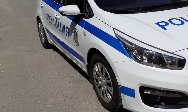 Мъж е убил жена си в Бургаско, сам се обадил в полицията 6 https://netnews.bg/wp-content/uploads/2022/02/d0bcd18ad0b6-d0b5-d183d0b1d0b8d0bb-d0b6d0b5d0bdd0b0-d181d0b8-d0b2-d0b1d183d180d0b3d0b0d181d0bad0be-d181d0b0d0bc-d181d0b5-d0bed0b1d0b0.jpg d0bcd18ad0b6 d0b5 d183d0b1d0b8d0bb d0b6d0b5d0bdd0b0 d181d0b8 d0b2 d0b1d183d180d0b3d0b0d181d0bad0be d181d0b0d0bc d181d0b5 d0bed0b1d0b0 https://netnews.bg/wp-content/uploads/2022/02/d0bcd18ad0b6-d0b5-d183d0b1d0b8d0bb-d0b6d0b5d0bdd0b0-d181d0b8-d0b2-d0b1d183d180d0b3d0b0d181d0bad0be-d181d0b0d0bc-d181d0b5-d0bed0b1d0b0.jpg