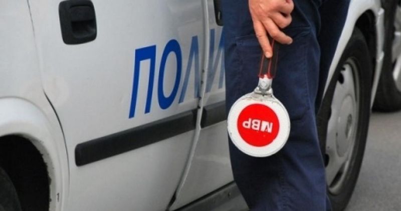 Задържаха шофьор в Ямбол с близо 3 промила алкохол в кръвта 4 https://netnews.bg/wp-content/uploads/2022/02/КАТ-палка.jpg КАТ палка https://netnews.bg/wp-content/uploads/2022/02/КАТ-палка.jpg