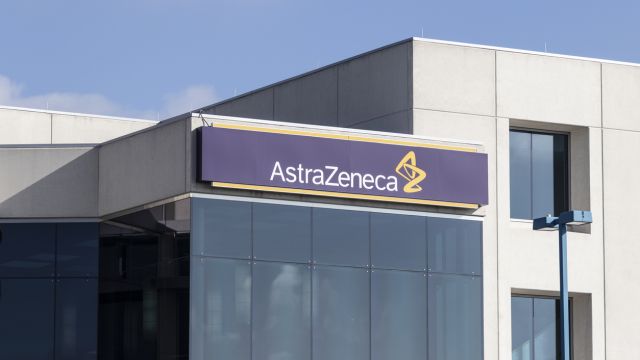 AstraZeneca разработи дългодействащи антитела за COVID превенция