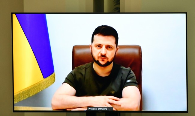 Зеленски обвини Русия в "геноцид" в Украйна 6 https://netnews.bg/wp-content/uploads/2022/04/d0b7d0b5d0bbd0b5d0bdd181d0bad0b8-d0bed0b1d0b2d0b8d0bdd0b8-d180d183d181d0b8d18f-d0b2-d0b3d0b5d0bdd0bed186d0b8d0b4-d0b2-d183d0bad180d0b0.jpg d0b7d0b5d0bbd0b5d0bdd181d0bad0b8 d0bed0b1d0b2d0b8d0bdd0b8 d180d183d181d0b8d18f d0b2 d0b3d0b5d0bdd0bed186d0b8d0b4 d0b2 d183d0bad180d0b0 https://netnews.bg/wp-content/uploads/2022/04/d0b7d0b5d0bbd0b5d0bdd181d0bad0b8-d0bed0b1d0b2d0b8d0bdd0b8-d180d183d181d0b8d18f-d0b2-d0b3d0b5d0bdd0bed186d0b8d0b4-d0b2-d183d0bad180d0b0.jpg