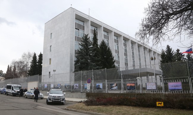 МВнР гони първия секретар на руското посолство 5 https://netnews.bg/wp-content/uploads/2022/04/d0bcd0b2d0bdd180-d0b3d0bed0bdd0b8-d0bfd18ad180d0b2d0b8d18f-d181d0b5d0bad180d0b5d182d0b0d180-d0bdd0b0-d180d183d181d0bad0bed182d0be-d0bf.jpg d0bcd0b2d0bdd180 d0b3d0bed0bdd0b8 d0bfd18ad180d0b2d0b8d18f d181d0b5d0bad180d0b5d182d0b0d180 d0bdd0b0 d180d183d181d0bad0bed182d0be d0bf https://netnews.bg/wp-content/uploads/2022/04/d0bcd0b2d0bdd180-d0b3d0bed0bdd0b8-d0bfd18ad180d0b2d0b8d18f-d181d0b5d0bad180d0b5d182d0b0d180-d0bdd0b0-d180d183d181d0bad0bed182d0be-d0bf.jpg