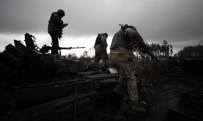 Руските сили притиснати между Херсон и Николаев 1 https://netnews.bg/wp-content/uploads/2022/04/d180d183d181d0bad0b8d182d0b5-d181d0b8d0bbd0b8-d0bfd180d0b8d182d0b8d181d0bdd0b0d182d0b8-d0bcd0b5d0b6d0b4d183-d185d0b5d180d181d0bed0bd.jpg d180d183d181d0bad0b8d182d0b5 d181d0b8d0bbd0b8 d0bfd180d0b8d182d0b8d181d0bdd0b0d182d0b8 d0bcd0b5d0b6d0b4d183 d185d0b5d180d181d0bed0bd https://netnews.bg/wp-content/uploads/2022/04/d180d183d181d0bad0b8d182d0b5-d181d0b8d0bbd0b8-d0bfd180d0b8d182d0b8d181d0bdd0b0d182d0b8-d0bcd0b5d0b6d0b4d183-d185d0b5d180d181d0bed0bd.jpg