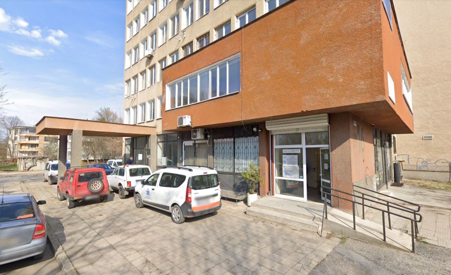 ОПУ Ямбол сграда вход https://netnews.bg/wp-content/uploads/2022/06/ОПУ-Ямбол-сграда.jpg