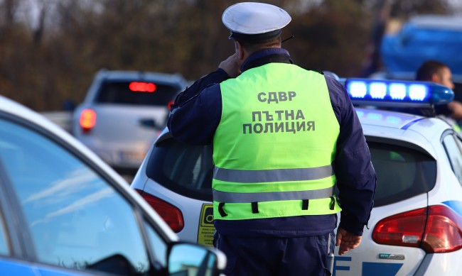 Гонка между полицията и пиян шофьор в Шумен 1 https://netnews.bg/wp-content/uploads/2023/02/d0b3d0bed0bdd0bad0b0-d0bcd0b5d0b6d0b4d183-d0bfd0bed0bbd0b8d186d0b8d18fd182d0b0-d0b8-d0bfd0b8d18fd0bd-d188d0bed184d18cd0bed180-d0b2-d188.jpg d0b3d0bed0bdd0bad0b0 d0bcd0b5d0b6d0b4d183 d0bfd0bed0bbd0b8d186d0b8d18fd182d0b0 d0b8 d0bfd0b8d18fd0bd d188d0bed184d18cd0bed180 d0b2 d188 https://netnews.bg/wp-content/uploads/2023/02/d0b3d0bed0bdd0bad0b0-d0bcd0b5d0b6d0b4d183-d0bfd0bed0bbd0b8d186d0b8d18fd182d0b0-d0b8-d0bfd0b8d18fd0bd-d188d0bed184d18cd0bed180-d0b2-d188.jpg