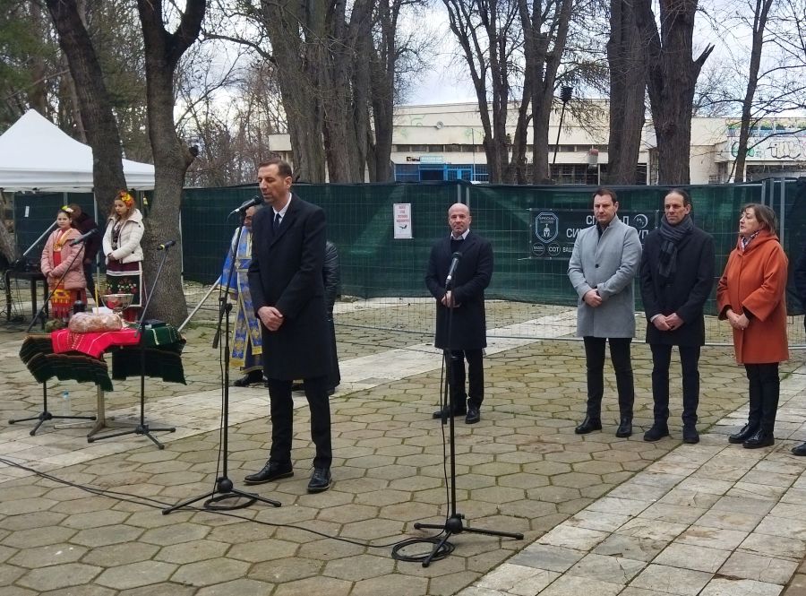 Обновеният Младежки дом в Ямбол да бъде готов през септември, обещаха на първата копка от ремонта му днес 9 https://netnews.bg/wp-content/uploads/2023/02/Младежки-център-Ямбол-първа-копка.jpg Младежки център Ямбол първа копка 9 https://netnews.bg/wp-content/uploads/2023/02/Младежки-център-Ямбол-първа-копка.jpg