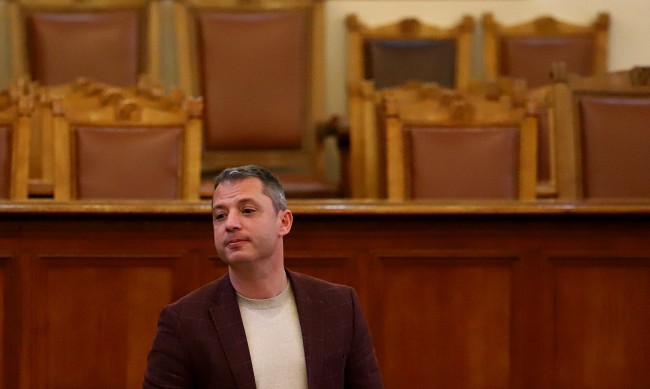 Добрев: ГЕРБ има най-голям шанс за редовен кабинет 3 https://netnews.bg/wp-content/uploads/2023/03/d0b4d0bed0b1d180d0b5d0b2-d0b3d0b5d180d0b1-d0b8d0bcd0b0-d0bdd0b0d0b9-d0b3d0bed0bbd18fd0bc-d188d0b0d0bdd181-d0b7d0b0-d180d0b5d0b4d0bed0b2.jpg d0b4d0bed0b1d180d0b5d0b2 d0b3d0b5d180d0b1 d0b8d0bcd0b0 d0bdd0b0d0b9 d0b3d0bed0bbd18fd0bc d188d0b0d0bdd181 d0b7d0b0 d180d0b5d0b4d0bed0b2 https://netnews.bg/wp-content/uploads/2023/03/d0b4d0bed0b1d180d0b5d0b2-d0b3d0b5d180d0b1-d0b8d0bcd0b0-d0bdd0b0d0b9-d0b3d0bed0bbd18fd0bc-d188d0b0d0bdd181-d0b7d0b0-d180d0b5d0b4d0bed0b2.jpg