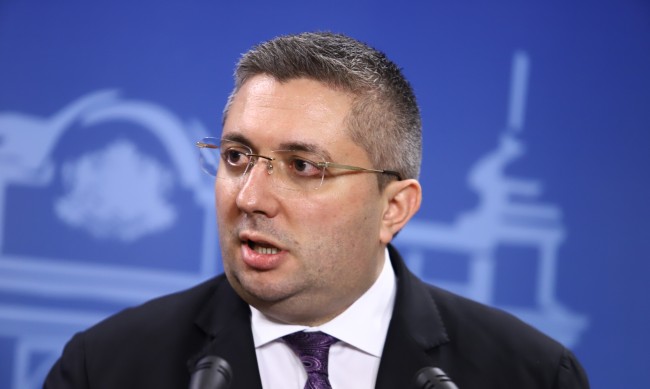 Нанков: Пътищата не се поддържат през последните две години 5 https://netnews.bg/wp-content/uploads/2023/03/d0bdd0b0d0bdd0bad0bed0b2-d0bfd18ad182d0b8d189d0b0d182d0b0-d0bdd0b5-d181d0b5-d0bfd0bed0b4d0b4d18ad180d0b6d0b0d182-d0bfd180d0b5d0b7-d0bf.jpg d0bdd0b0d0bdd0bad0bed0b2 d0bfd18ad182d0b8d189d0b0d182d0b0 d0bdd0b5 d181d0b5 d0bfd0bed0b4d0b4d18ad180d0b6d0b0d182 d0bfd180d0b5d0b7 d0bf https://netnews.bg/wp-content/uploads/2023/03/d0bdd0b0d0bdd0bad0bed0b2-d0bfd18ad182d0b8d189d0b0d182d0b0-d0bdd0b5-d181d0b5-d0bfd0bed0b4d0b4d18ad180d0b6d0b0d182-d0bfd180d0b5d0b7-d0bf.jpg