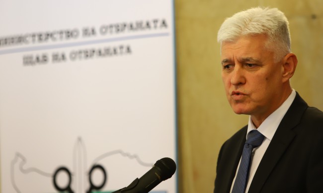 Стоянов: Българската армия предоставя това, което може да бъде предоставено на Украйна 5 https://netnews.bg/wp-content/uploads/2023/03/d181d182d0bed18fd0bdd0bed0b2-d0b1d18ad0bbd0b3d0b0d180d181d0bad0b0d182d0b0-d0b0d180d0bcd0b8d18f-d0bfd180d0b5d0b4d0bed181d182d0b0d0b2.jpg d181d182d0bed18fd0bdd0bed0b2 d0b1d18ad0bbd0b3d0b0d180d181d0bad0b0d182d0b0 d0b0d180d0bcd0b8d18f d0bfd180d0b5d0b4d0bed181d182d0b0d0b2 https://netnews.bg/wp-content/uploads/2023/03/d181d182d0bed18fd0bdd0bed0b2-d0b1d18ad0bbd0b3d0b0d180d181d0bad0b0d182d0b0-d0b0d180d0bcd0b8d18f-d0bfd180d0b5d0b4d0bed181d182d0b0d0b2.jpg