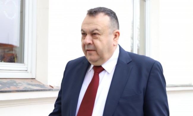 Хамид: Засега ДПС е опозиция на сформираното ад хок мнозинство 4 https://netnews.bg/wp-content/uploads/2023/04/d185d0b0d0bcd0b8d0b4-d0b7d0b0d181d0b5d0b3d0b0-d0b4d0bfd181-d0b5-d0bed0bfd0bed0b7d0b8d186d0b8d18f-d0bdd0b0-d181d184d0bed180d0bcd0b8d180.jpg d185d0b0d0bcd0b8d0b4 d0b7d0b0d181d0b5d0b3d0b0 d0b4d0bfd181 d0b5 d0bed0bfd0bed0b7d0b8d186d0b8d18f d0bdd0b0 d181d184d0bed180d0bcd0b8d180 https://netnews.bg/wp-content/uploads/2023/04/d185d0b0d0bcd0b8d0b4-d0b7d0b0d181d0b5d0b3d0b0-d0b4d0bfd181-d0b5-d0bed0bfd0bed0b7d0b8d186d0b8d18f-d0bdd0b0-d181d184d0bed180d0bcd0b8d180.jpg