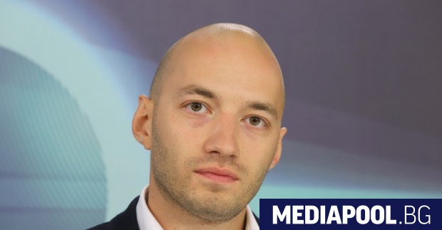 Димитър Ганев от “Тренд“: ГЕРБ и ПП имат полза от кабинет 2 https://netnews.bg/wp-content/uploads/2023/05/d0b4d0b8d0bcd0b8d182d18ad180-d0b3d0b0d0bdd0b5d0b2-d0bed182-d182d180d0b5d0bdd0b4-d0b3d0b5d180d0b1-d0b8-d0bfd0bf-d0b8d0bcd0b0.jpg d0b4d0b8d0bcd0b8d182d18ad180 d0b3d0b0d0bdd0b5d0b2 d0bed182 d182d180d0b5d0bdd0b4 d0b3d0b5d180d0b1 d0b8 d0bfd0bf d0b8d0bcd0b0 https://netnews.bg/wp-content/uploads/2023/05/d0b4d0b8d0bcd0b8d182d18ad180-d0b3d0b0d0bdd0b5d0b2-d0bed182-d182d180d0b5d0bdd0b4-d0b3d0b5d180d0b1-d0b8-d0bfd0bf-d0b8d0bcd0b0.jpg