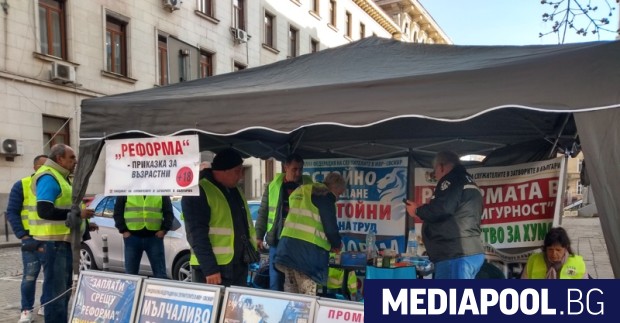 Надзирателите отново излизат на протест 2 https://netnews.bg/wp-content/uploads/2023/05/d0bdd0b0d0b4d0b7d0b8d180d0b0d182d0b5d0bbd0b8d182d0b5-d0bed182d0bdd0bed0b2d0be-d0b8d0b7d0bbd0b8d0b7d0b0d182-d0bdd0b0-d0bfd180d0bed182.jpg d0bdd0b0d0b4d0b7d0b8d180d0b0d182d0b5d0bbd0b8d182d0b5 d0bed182d0bdd0bed0b2d0be d0b8d0b7d0bbd0b8d0b7d0b0d182 d0bdd0b0 d0bfd180d0bed182 https://netnews.bg/wp-content/uploads/2023/05/d0bdd0b0d0b4d0b7d0b8d180d0b0d182d0b5d0bbd0b8d182d0b5-d0bed182d0bdd0bed0b2d0be-d0b8d0b7d0bbd0b8d0b7d0b0d182-d0bdd0b0-d0bfd180d0bed182.jpg