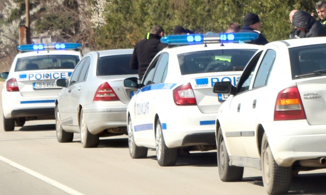 Нова катастрофа с мигранти край София 5 https://netnews.bg/wp-content/uploads/2023/05/d0bdd0bed0b2d0b0-d0bad0b0d182d0b0d181d182d180d0bed184d0b0-d181-d0bcd0b8d0b3d180d0b0d0bdd182d0b8-d0bad180d0b0d0b9-d181d0bed184d0b8d18f.jpg d0bdd0bed0b2d0b0 d0bad0b0d182d0b0d181d182d180d0bed184d0b0 d181 d0bcd0b8d0b3d180d0b0d0bdd182d0b8 d0bad180d0b0d0b9 d181d0bed184d0b8d18f https://netnews.bg/wp-content/uploads/2023/05/d0bdd0bed0b2d0b0-d0bad0b0d182d0b0d181d182d180d0bed184d0b0-d181-d0bcd0b8d0b3d180d0b0d0bdd182d0b8-d0bad180d0b0d0b9-d181d0bed184d0b8d18f.jpg