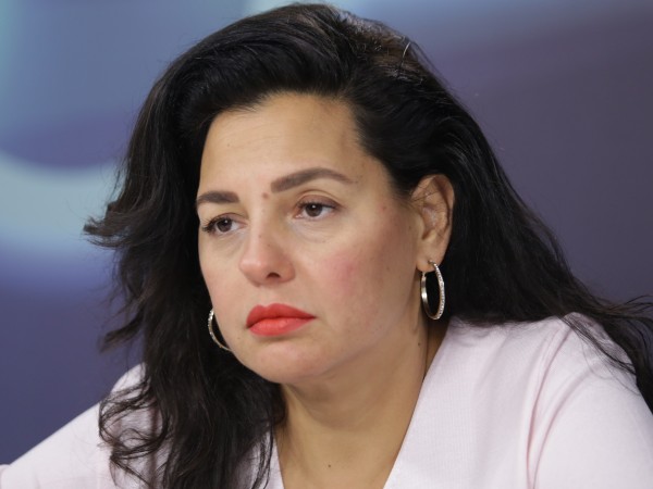 Политог: Абсурдната ситуация ще доведе до кабинет 5 https://netnews.bg/wp-content/uploads/2023/05/d0bfd0bed0bbd0b8d182d0bed0b3-d0b0d0b1d181d183d180d0b4d0bdd0b0d182d0b0-d181d0b8d182d183d0b0d186d0b8d18f-d189d0b5-d0b4d0bed0b2d0b5d0b4.jpg d0bfd0bed0bbd0b8d182d0bed0b3 d0b0d0b1d181d183d180d0b4d0bdd0b0d182d0b0 d181d0b8d182d183d0b0d186d0b8d18f d189d0b5 d0b4d0bed0b2d0b5d0b4 https://netnews.bg/wp-content/uploads/2023/05/d0bfd0bed0bbd0b8d182d0bed0b3-d0b0d0b1d181d183d180d0b4d0bdd0b0d182d0b0-d181d0b8d182d183d0b0d186d0b8d18f-d189d0b5-d0b4d0bed0b2d0b5d0b4.jpg