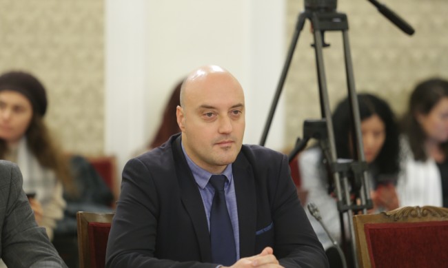 Славов: Без компромиси, ще има реформа 3 https://netnews.bg/wp-content/uploads/2023/06/d181d0bbd0b0d0b2d0bed0b2-d0b1d0b5d0b7-d0bad0bed0bcd0bfd180d0bed0bcd0b8d181d0b8-d189d0b5-d0b8d0bcd0b0-d180d0b5d184d0bed180d0bcd0b0.jpg d181d0bbd0b0d0b2d0bed0b2 d0b1d0b5d0b7 d0bad0bed0bcd0bfd180d0bed0bcd0b8d181d0b8 d189d0b5 d0b8d0bcd0b0 d180d0b5d184d0bed180d0bcd0b0 https://netnews.bg/wp-content/uploads/2023/06/d181d0bbd0b0d0b2d0bed0b2-d0b1d0b5d0b7-d0bad0bed0bcd0bfd180d0bed0bcd0b8d181d0b8-d189d0b5-d0b8d0bcd0b0-d180d0b5d184d0bed180d0bcd0b0.jpg