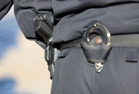 Полицай от Варна е арестуван за подкуп от 8000 лв 1 https://netnews.bg/wp-content/uploads/2023/08/d0bfd0bed0bbd0b8d186d0b0d0b9-d0bed182-d0b2d0b0d180d0bdd0b0-d0b5-d0b0d180d0b5d181d182d183d0b2d0b0d0bd-d0b7d0b0-d0bfd0bed0b4d0bad183d0bf.jpg d0bfd0bed0bbd0b8d186d0b0d0b9 d0bed182 d0b2d0b0d180d0bdd0b0 d0b5 d0b0d180d0b5d181d182d183d0b2d0b0d0bd d0b7d0b0 d0bfd0bed0b4d0bad183d0bf https://netnews.bg/wp-content/uploads/2023/08/d0bfd0bed0bbd0b8d186d0b0d0b9-d0bed182-d0b2d0b0d180d0bdd0b0-d0b5-d0b0d180d0b5d181d182d183d0b2d0b0d0bd-d0b7d0b0-d0bfd0bed0b4d0bad183d0bf.jpg