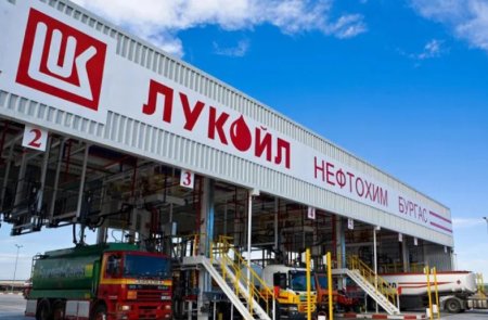 България разсрочва отказа си от руски петрол до 1 година, за да предотврати скок в цените на горивата 7 https://netnews.bg/wp-content/uploads/2023/09/d0b1d18ad0bbd0b3d0b0d180d0b8d18f-d180d0b0d0b7d181d180d0bed187d0b2d0b0-d0bed182d0bad0b0d0b7d0b0-d181d0b8-d0bed182-d180d183d181d0bad0b8-2.jpg d0b1d18ad0bbd0b3d0b0d180d0b8d18f d180d0b0d0b7d181d180d0bed187d0b2d0b0 d0bed182d0bad0b0d0b7d0b0 d181d0b8 d0bed182 d180d183d181d0bad0b8 2 https://netnews.bg/wp-content/uploads/2023/09/d0b1d18ad0bbd0b3d0b0d180d0b8d18f-d180d0b0d0b7d181d180d0bed187d0b2d0b0-d0bed182d0bad0b0d0b7d0b0-d181d0b8-d0bed182-d180d183d181d0bad0b8-2.jpg