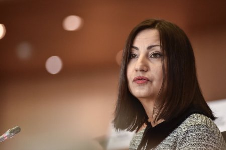 Препитването на Иванова: От каталунския език до ромите във Факултета и Кюстендил (видео) 13 https://netnews.bg/wp-content/uploads/2023/09/d0bfd180d0b5d0bfd0b8d182d0b2d0b0d0bdd0b5d182d0be-d0bdd0b0-d0b8d0b2d0b0d0bdd0bed0b2d0b0-d0bed182-d0bad0b0d182d0b0d0bbd183d0bdd181d0ba-2.jpg d0bfd180d0b5d0bfd0b8d182d0b2d0b0d0bdd0b5d182d0be d0bdd0b0 d0b8d0b2d0b0d0bdd0bed0b2d0b0 d0bed182 d0bad0b0d182d0b0d0bbd183d0bdd181d0ba 2 https://netnews.bg/wp-content/uploads/2023/09/d0bfd180d0b5d0bfd0b8d182d0b2d0b0d0bdd0b5d182d0be-d0bdd0b0-d0b8d0b2d0b0d0bdd0bed0b2d0b0-d0bed182-d0bad0b0d182d0b0d0bbd183d0bdd181d0ba-2.jpg