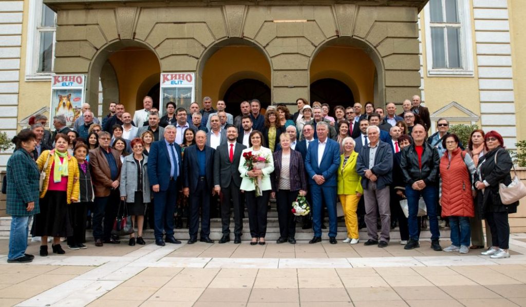 БСП Ямбол К Нинова 17.10.2023 3 https://netnews.bg/wp-content/uploads/2023/10/БСП-Ямбол-К-Нинова-17.10.2023-1.jpg