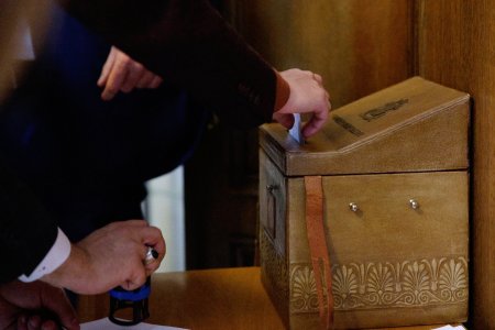 Временен или ротационен председател – Столичният общински съвет остава блокиран 1 https://netnews.bg/wp-content/uploads/2024/01/d0b2d180d0b5d0bcd0b5d0bdd0b5d0bd-d0b8d0bbd0b8-d180d0bed182d0b0d186d0b8d0bed0bdd0b5d0bd-d0bfd180d0b5d0b4d181d0b5d0b4d0b0d182d0b5d0bb-2.jpg d0b2d180d0b5d0bcd0b5d0bdd0b5d0bd d0b8d0bbd0b8 d180d0bed182d0b0d186d0b8d0bed0bdd0b5d0bd d0bfd180d0b5d0b4d181d0b5d0b4d0b0d182d0b5d0bb 2 https://netnews.bg/wp-content/uploads/2024/01/d0b2d180d0b5d0bcd0b5d0bdd0b5d0bd-d0b8d0bbd0b8-d180d0bed182d0b0d186d0b8d0bed0bdd0b5d0bd-d0bfd180d0b5d0b4d181d0b5d0b4d0b0d182d0b5d0bb-2.jpg