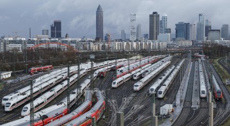 Германските машинисти спират предсрочно стачката си 1 https://netnews.bg/wp-content/uploads/2024/01/d0b3d0b5d180d0bcd0b0d0bdd181d0bad0b8d182d0b5-d0bcd0b0d188d0b8d0bdd0b8d181d182d0b8-d181d0bfd0b8d180d0b0d182-d0bfd180d0b5d0b4d181d180.jpg d0b3d0b5d180d0bcd0b0d0bdd181d0bad0b8d182d0b5 d0bcd0b0d188d0b8d0bdd0b8d181d182d0b8 d181d0bfd0b8d180d0b0d182 d0bfd180d0b5d0b4d181d180 https://netnews.bg/wp-content/uploads/2024/01/d0b3d0b5d180d0bcd0b0d0bdd181d0bad0b8d182d0b5-d0bcd0b0d188d0b8d0bdd0b8d181d182d0b8-d181d0bfd0b8d180d0b0d182-d0bfd180d0b5d0b4d181d180.jpg