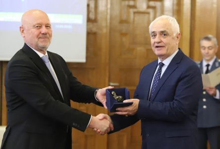 odiseyata s btr ite za ukrajna priklyuchi s nagradi za zam ministri 2 https://netnews.bg/wp-content/uploads/2024/03/odiseyata-s-btr-ite-za-ukrajna-priklyuchi-s-nagradi-za-zam-ministri-2.jpg