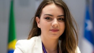 Нургюл Салимова с реми срещу световната вицешампионка 1 https://netnews.bg/wp-content/uploads/2024/04/nurgyul-salimova-s-remi-sresthu-svetovnata-viczeshampionka-2.jpg nurgyul salimova s remi sresthu svetovnata viczeshampionka 2 https://netnews.bg/wp-content/uploads/2024/04/nurgyul-salimova-s-remi-sresthu-svetovnata-viczeshampionka-2.jpg