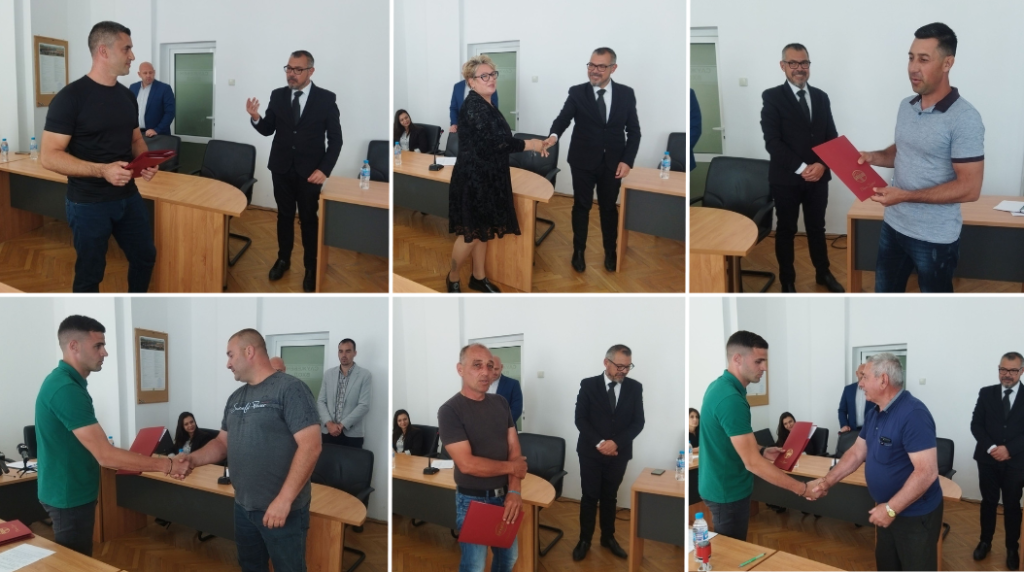podpisvane dogovori malki proekti obsthina tundzha oblast yambol kolazh https://netnews.bg/wp-content/uploads/2024/04/podpisvane-dogovori-malki-proekti-obsthina-tundzha-oblast-yambol-kolazh.png