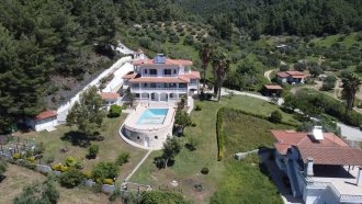 ruskata shpionka elena edin hotel v halkidiki i vzrivovete v balgariya i chehiya 2 https://netnews.bg/wp-content/uploads/2024/04/ruskata-shpionka-elena-edin-hotel-v-halkidiki-i-vzrivovete-v-balgariya-i-chehiya-2.jpg