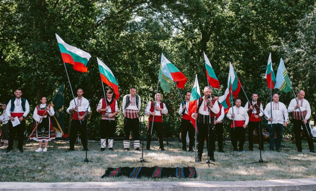 praznik nosiya i tradiczii obsthina tundzha oblast yambol 13 https://netnews.bg/wp-content/uploads/2024/07/praznik-nosiya-i-tradiczii-obsthina-tundzha-oblast-yambol-2.jpg