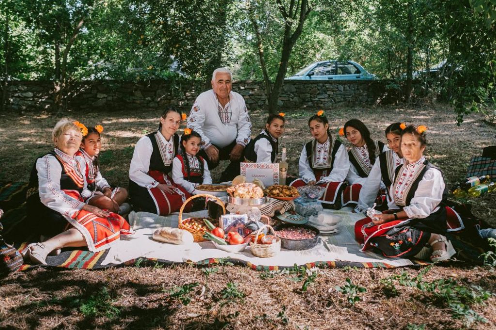 praznik nosiya i tradiczii obsthina tundzha oblast yambol 6 https://netnews.bg/wp-content/uploads/2024/07/praznik-nosiya-i-tradiczii-obsthina-tundzha-oblast-yambol-2.jpg