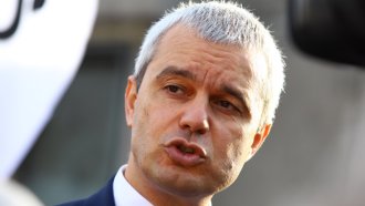 kostadinov i osthe dvama ot vazrazhdane sa v moskva za forum na briks 2 https://netnews.bg/wp-content/uploads/2024/08/kostadinov-i-osthe-dvama-ot-vazrazhdane-sa-v-moskva-za-forum-na-briks-2.jpg