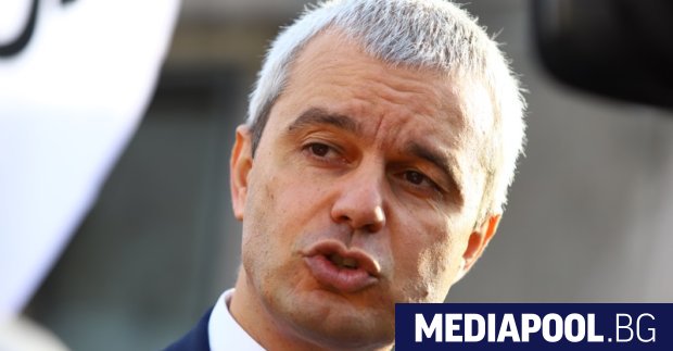 kostadinov i osthe dvama ot vazrazhdane sa v moskva za forum na briks https://netnews.bg/wp-content/uploads/2024/08/kostadinov-i-osthe-dvama-ot-vazrazhdane-sa-v-moskva-za-forum-na-briks-2.jpg