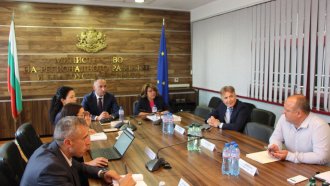 novi analizi na stari problemi s yazoviri vik techove i napoyavane sthe boryat bezvodieto 2 https://netnews.bg/wp-content/uploads/2024/08/novi-analizi-na-stari-problemi-s-yazoviri-vik-techove-i-napoyavane-sthe-boryat-bezvodieto-2.jpg