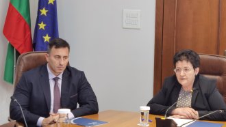 finansoviyat ministar ne smee da obyavi zadavasth se deficzit ot 18 mlrd lv v byudzhet 2025 2 https://netnews.bg/wp-content/uploads/2024/10/finansoviyat-ministar-ne-smee-da-obyavi-zadavasth-se-deficzit-ot-18-mlrd-lv-v-byudzhet-2025-2.jpg