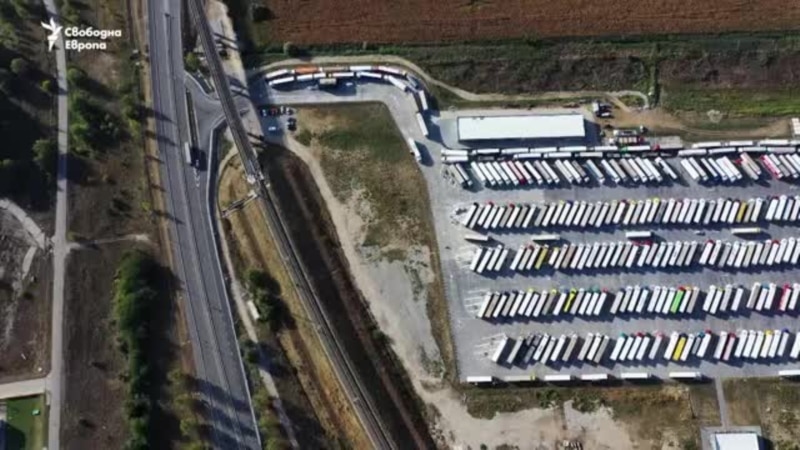 sprya kola pred men sprya motor zastho nyakoj otbiva tiradzhiite kam plateni parkingi na graniczata https://netnews.bg/wp-content/uploads/2024/10/sprya-kola-pred-men-sprya-motor-zastho-nyakoj-otbiva-tiradzhiite-kam-plateni-parkingi-na-graniczata-2.jpg